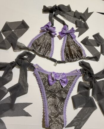 Size medium snakeskin set(low rise bikini)